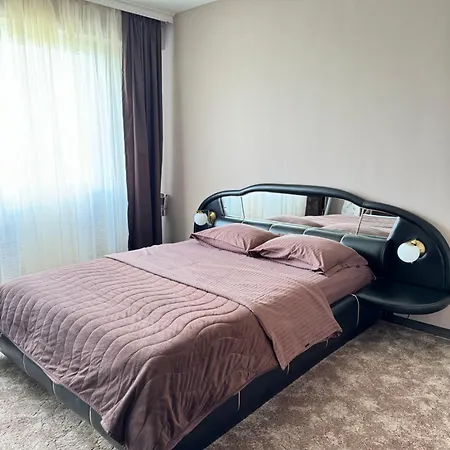 Infinity Is The Μπουργκάς